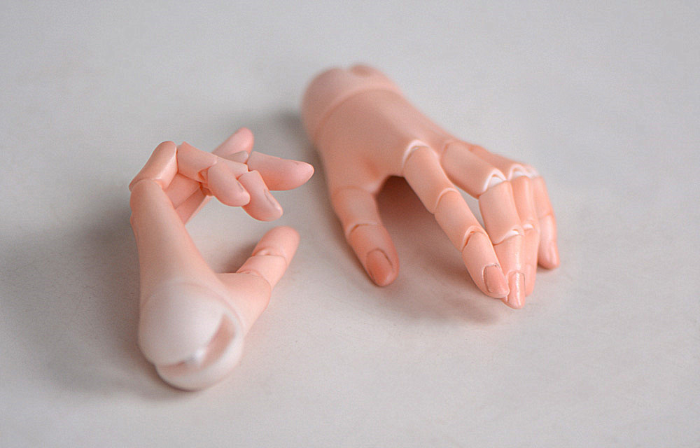 Doll feet